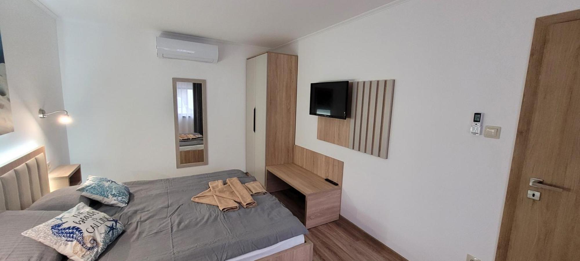 Csaladi Kikoeto Apartman Дьюла Экстерьер фото