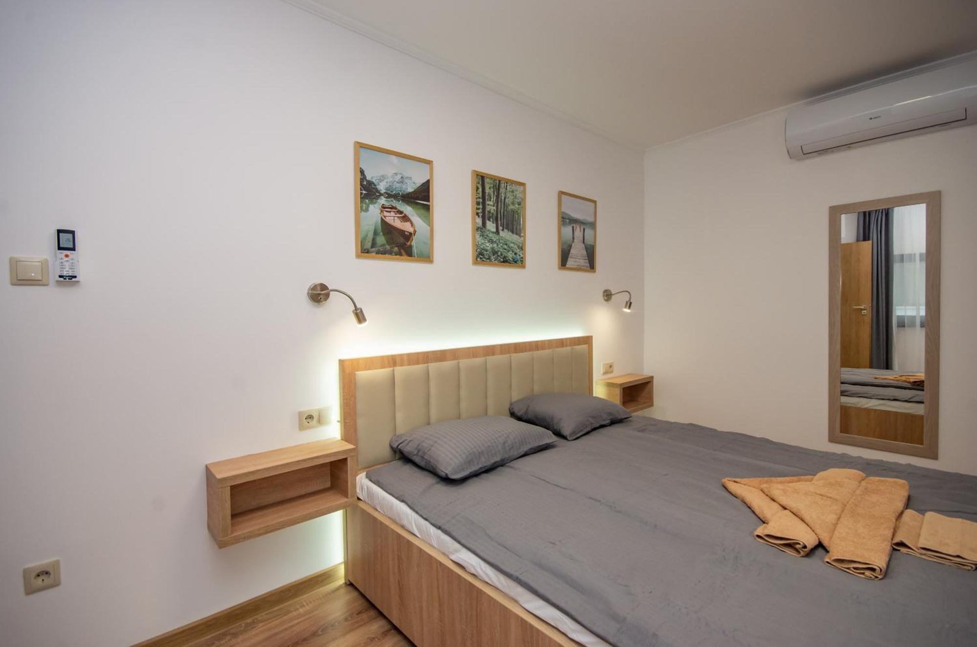 Csaladi Kikoeto Apartman Дьюла Экстерьер фото