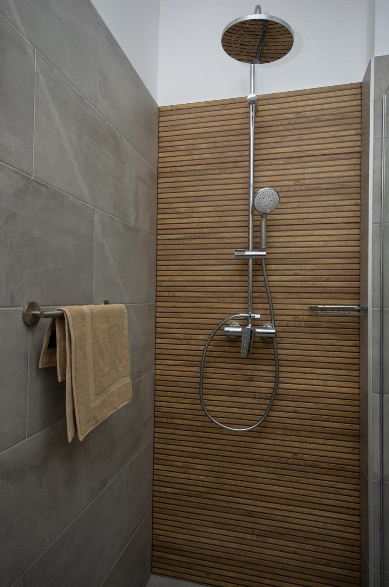 Csaladi Kikoeto Apartman Дьюла Экстерьер фото